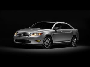 Ford Taurus Limited 2010 года